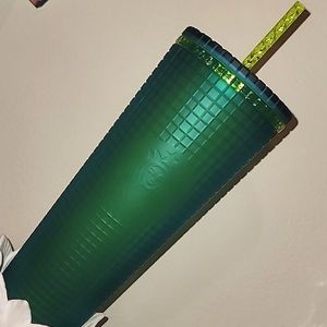 ~PRICE FIRM~ Starbucks Mt. Dew soft touch grid cup